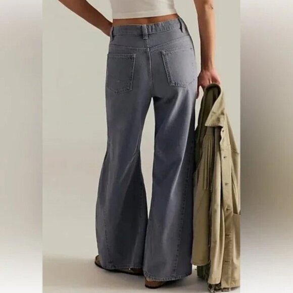 NWT Free People Eden High Slouchy Flare Jeans in Diamond - Picture 3 of 8